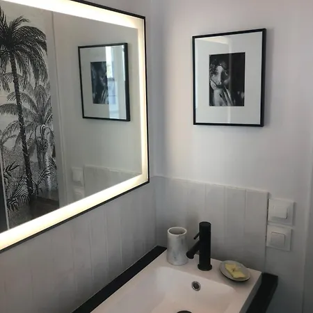 L'heure Bleue Bed and Breakfast Saintes