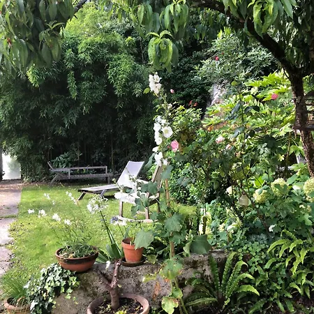 Bed & Breakfast L'heure Bleue Saintes