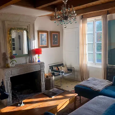 L'heure Bleue 3* Saintes