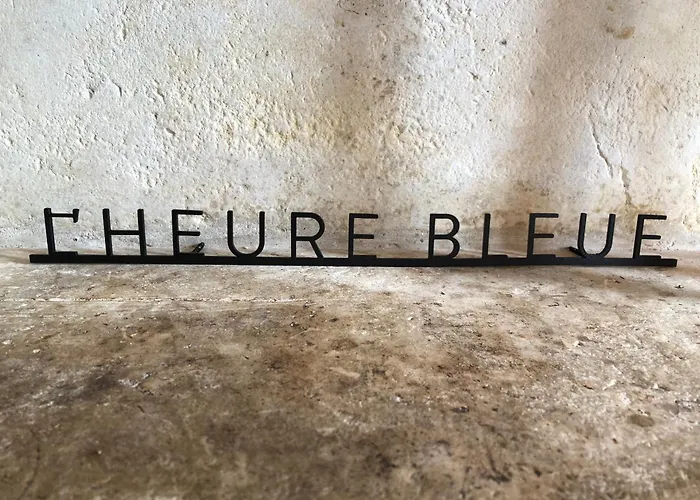 L'heure Bleue 3* Saintes