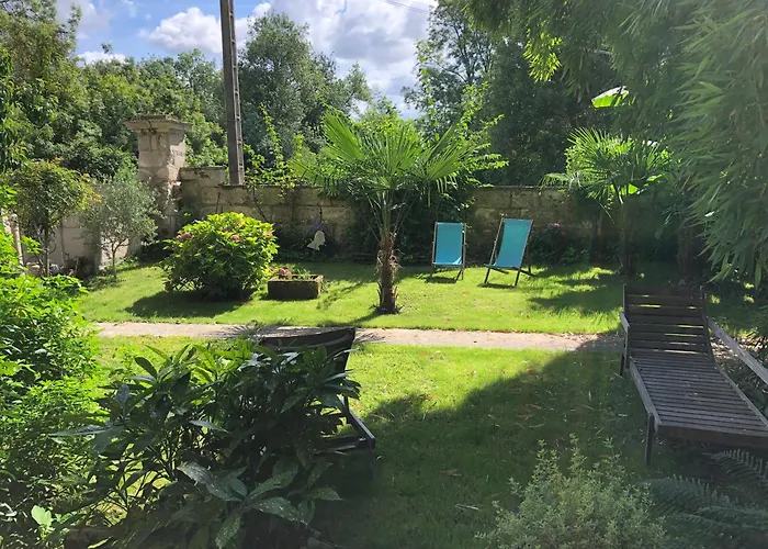 L'heure Bleue Bed and breakfast