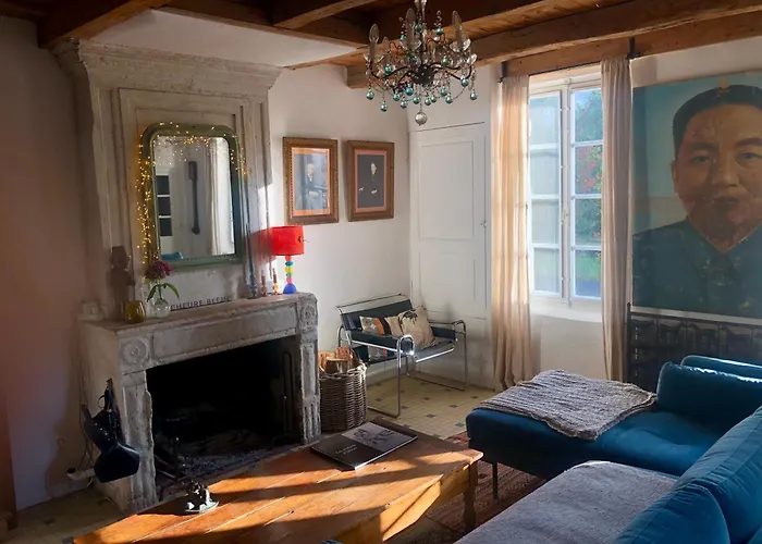 L'heure Bleue 3* Saintes