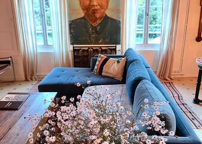 L'heure Bleue Bed and breakfast